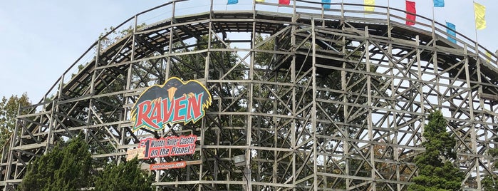 The Raven is one of Holiday World.