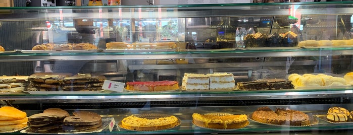 Croissant Café is one of Lugares Visitados.