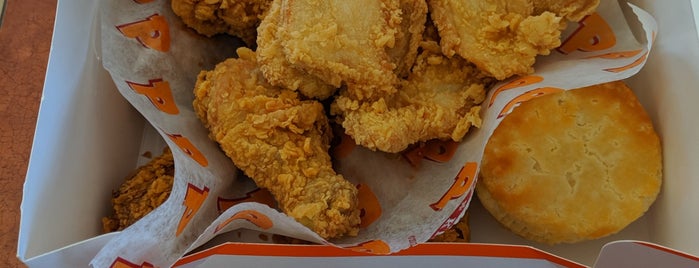 Popeyes Louisiana Kitchen is one of TRAVELS.