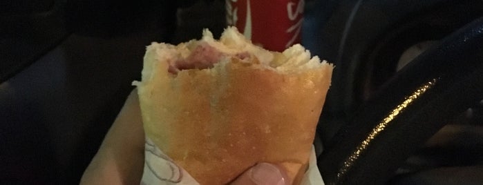 Vartan ‌Burger & Sandwich | ساندویچ و برگر وارطان is one of สถานที่ที่บันทึกไว้ของ Nora.