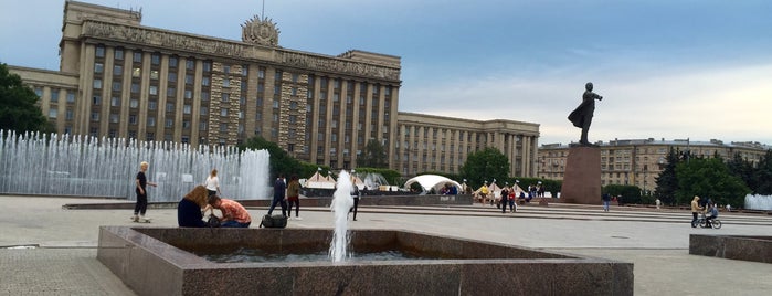 Moscow Square is one of Санкт-Петербург.