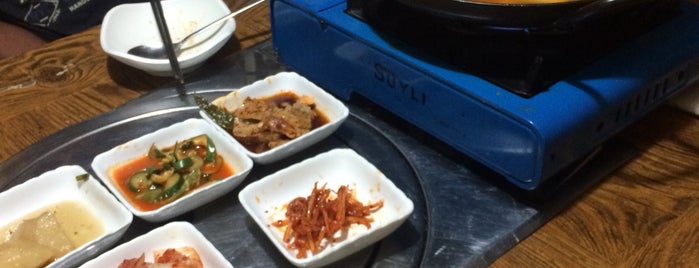 Amiga Korean Restaurant is one of I've got l<3ve in my tummy~~.