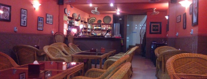 Karma Restaurant And Bar is one of Orte, die Andrey gefallen.