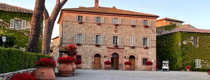 Borgo San Felice - Relais & Chateaux is one of Toskana.