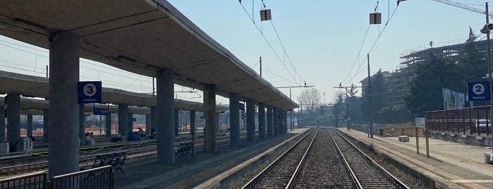 Stazione Torino Lingotto is one of Italy 2012.