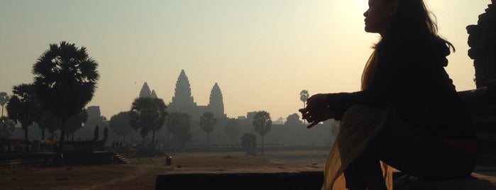 Angkor Archaelogical Park is one of Tempat yang Disukai Bang.