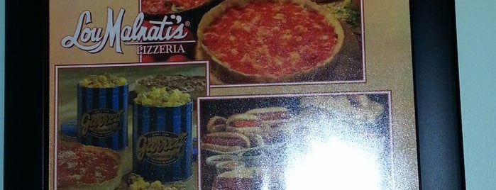 Lou Malnati's Pizzeria is one of Laura’s Liked Places.