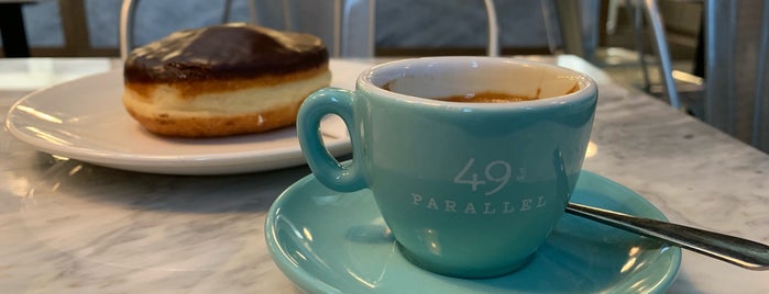 49th Parallel & Lucky's Doughnuts is one of PNW.