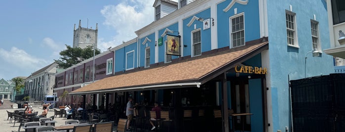 Smugglers Pub & Beer Garden is one of Nassau.