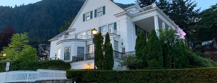 Alaska Governor's Mansion is one of Executive Mansion.