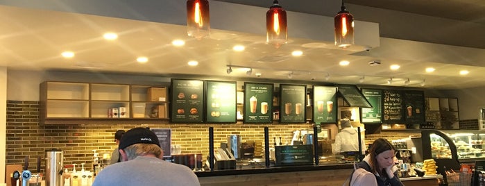 Starbucks is one of Orte, die Erika gefallen.