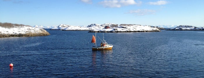 Henningsvær Bryggehotell is one of To Do Elsewhere.