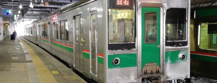 Platforms 5-6 is one of 仙台駅いろいろ.