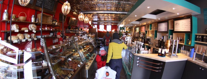 Sweet Lee's Boulangerie Rustique / Saint-Henri Micro-torrefacteur is one of Cafés Montréal.