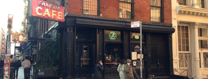 Fanelli Café is one of NYC Soho Circle.