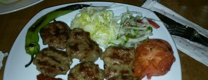 Nar-ı Baz Restoran is one of Locais salvos de Emre.