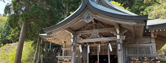 真山神社 is one of 史跡・観光地.