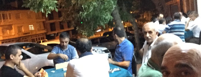burcu çay salonu is one of Hayri'nin Beğendiği Mekanlar.