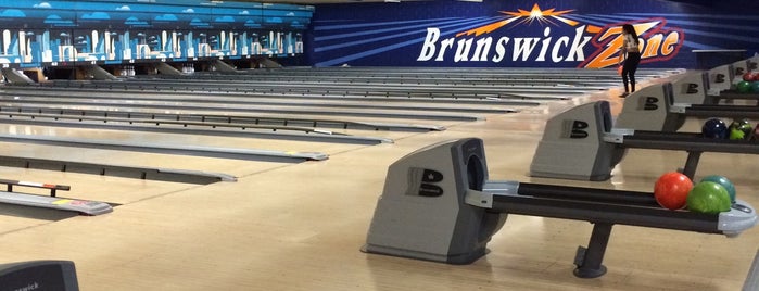 Brunswick Zone Mississauga Lanes is one of Places.