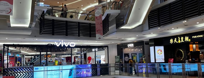Paradigm Mall is one of Tempat yang Disukai Rahmat.
