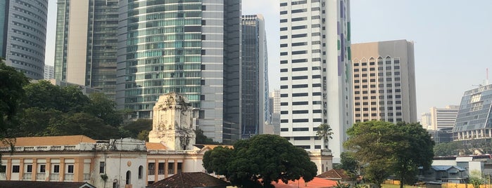 RapidKL Sultan Ismail (ST7) LRT Station is one of Pit Stops.