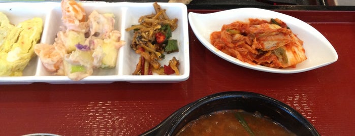 Bee Won Korean Restaurant is one of 한국음식.