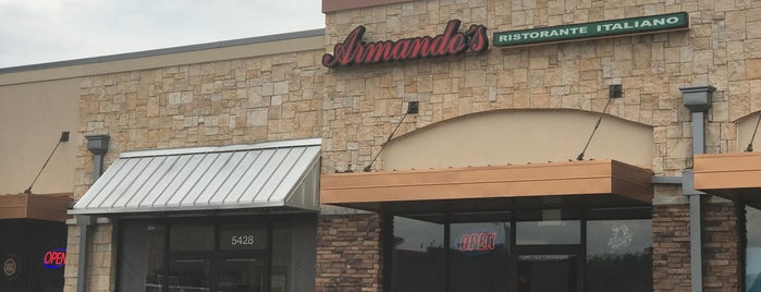 Armando's Ristorante & Pizzeria is one of Aurora Spots.