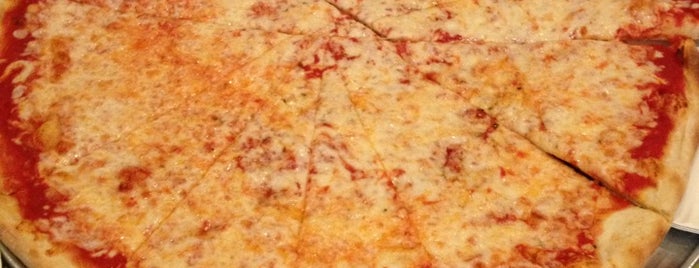 Mario's Pizza - N. Main St. is one of Posti che sono piaciuti a Toon.