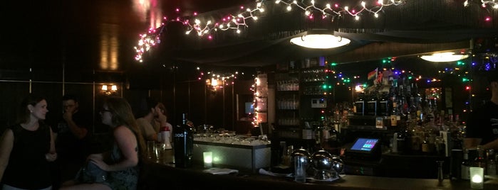 Holiday Cocktail Lounge is one of Neighborhood bars.