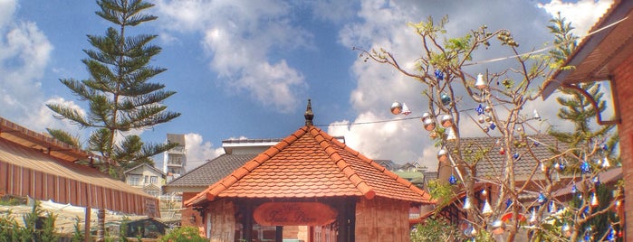 Village Tuấn Phạm is one of Tempat yang Disukai 동현.