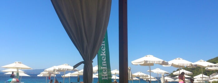 Καστάνη Beach Bar is one of Lugares favoritos de Nicholas.