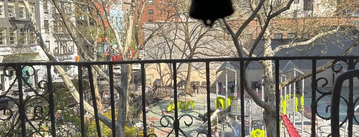 DeSalvio Playground is one of Monkey Bars Badge - New York Venues.