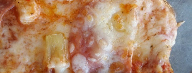 Moonspin Pizza is one of Locais salvos de Bumble.