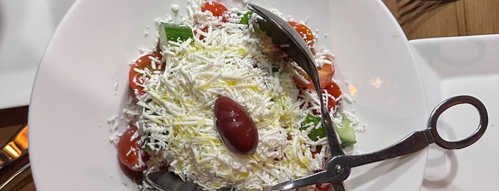 Çka ka Qëllue is one of Eats.
