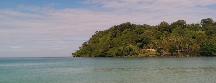 Klong Chao Beach is one of Tempat yang Disukai Alexandra.