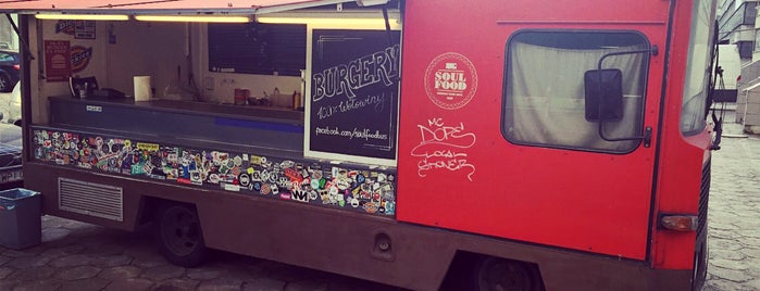 Soul Food Bus is one of Hipster 101 #Warsaw.