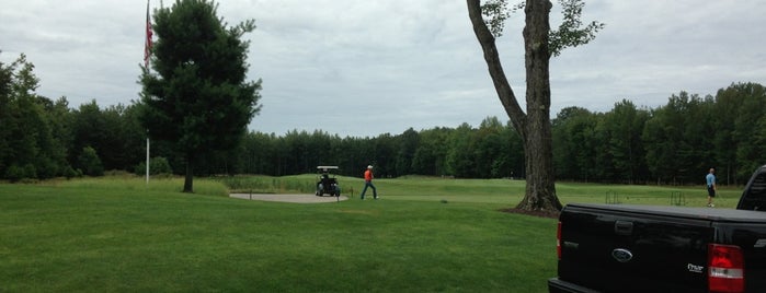 Hemlock Golf Club is one of Lugares favoritos de Rick.