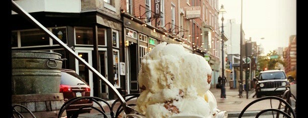 The Franklin Fountain is one of Philadelphia.