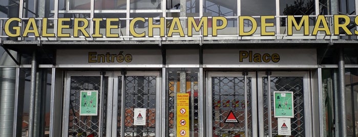 Galerie Champ de Mars is one of Lugares preferidos em Angouleme, França.