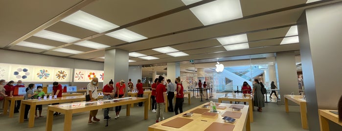 Apple Chatswood Chase is one of Apple - Rest of World Stores - November 2018.