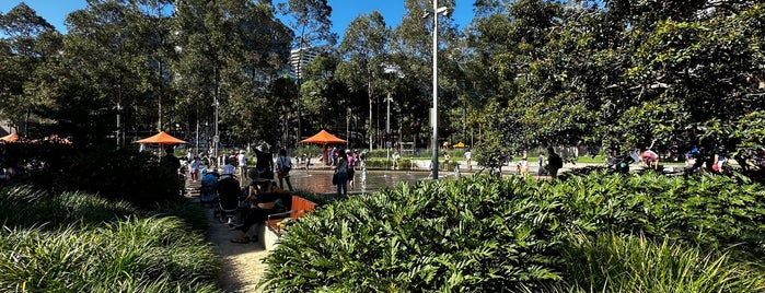 Darling Quarter Water Park is one of Sydney. AU.