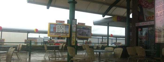SONIC Drive In is one of The 11 Best Places for Yellow Mustard in San Antonio.