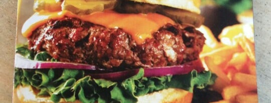 XL BURGER is one of Tempat yang Disukai Müge.