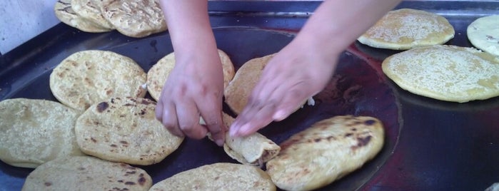 GORDITAS LA GÜERA is one of Locais salvos de Luis.