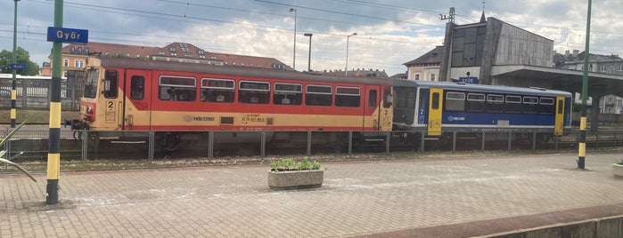 Győr vasútállomás is one of Train.