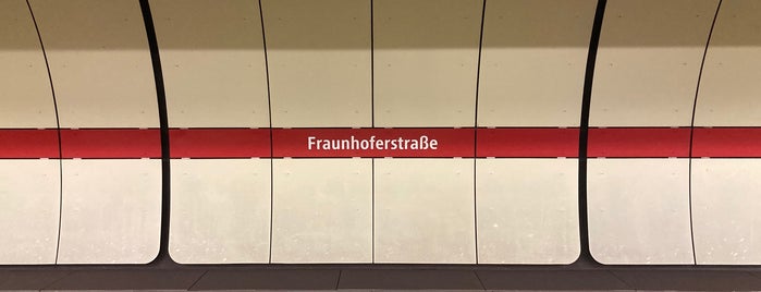 U Fraunhoferstraße is one of München U-Bahnlinie 1.