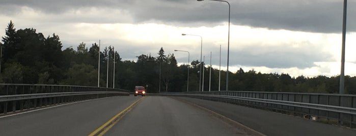 Satavan silta is one of Åbo Bridge Marathon.