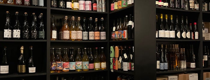 Holm Cider, ciderbar og -butik is one of CPH 🖤 Bars.