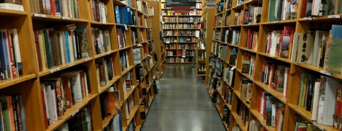 Powell's City of Books is one of PDX recos.