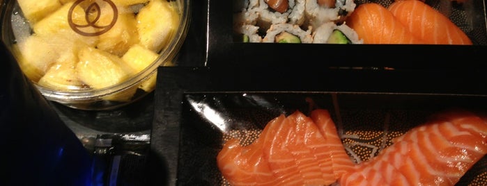 Sushi Shop is one of Madrid : For Asians.